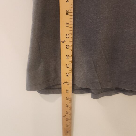 Muhammad Ali Boxing Clun T-Shirt Gray Graphic Print Womens Size 1 (Large) - Picture 7 of 7